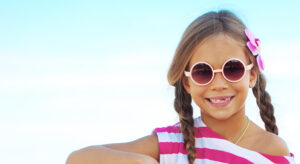 Should kids wear sunglasses?