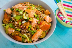 Treat Your Eyes To This Honey Soy Salmon and Veggie Stir-Fry Recipe